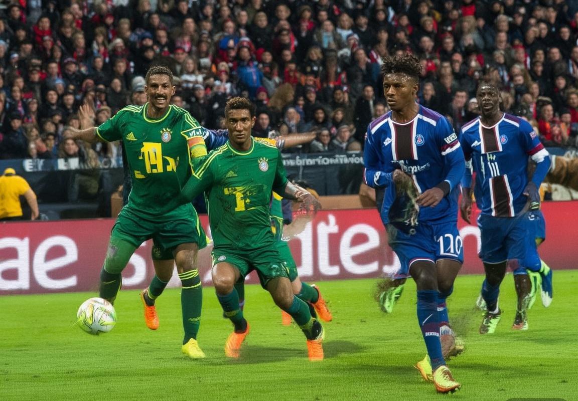 拜仁慕尼黑VS巴黎圣日耳曼：巅峰对决经典瞬间回顾